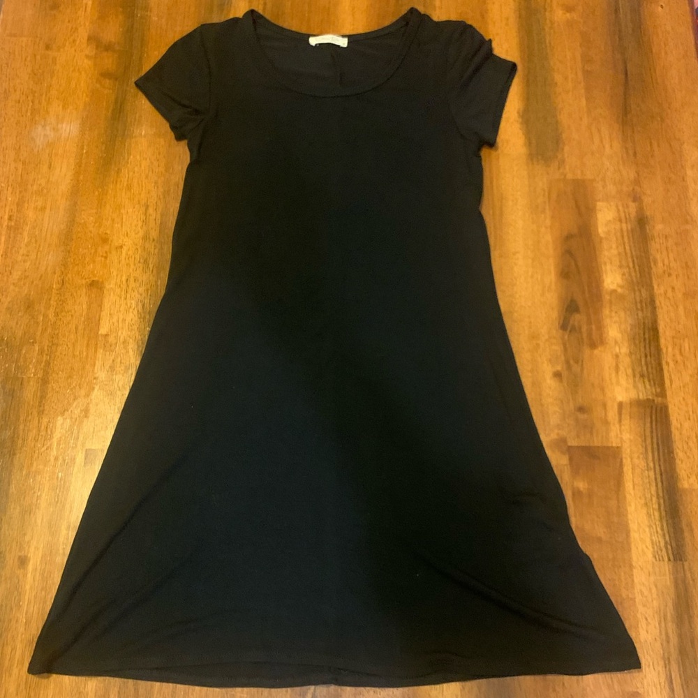 Olivia Rae Dress XS Black Mini T-Shirt dress Short sleeve